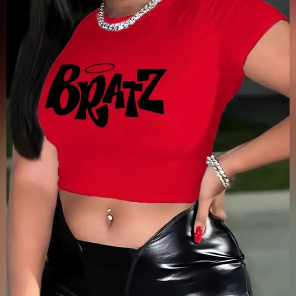 Bratz Crop Top - Picture 2 of 10